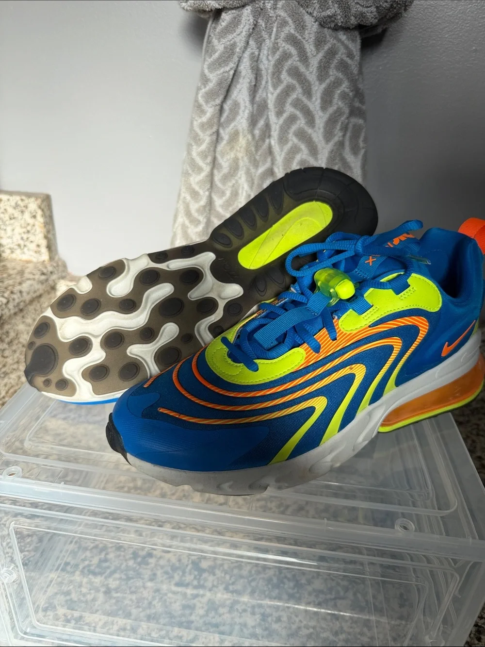 Nike Men Blue Neon Green & Orange Athletic Sneakers
